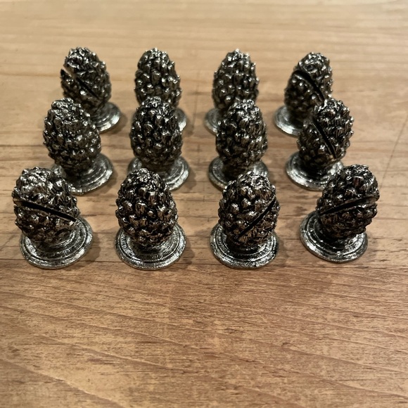 Crate & Barrel VTG silver pinecones pewter finish PlaceCard Holders set of 12 - Picture 1 of 2